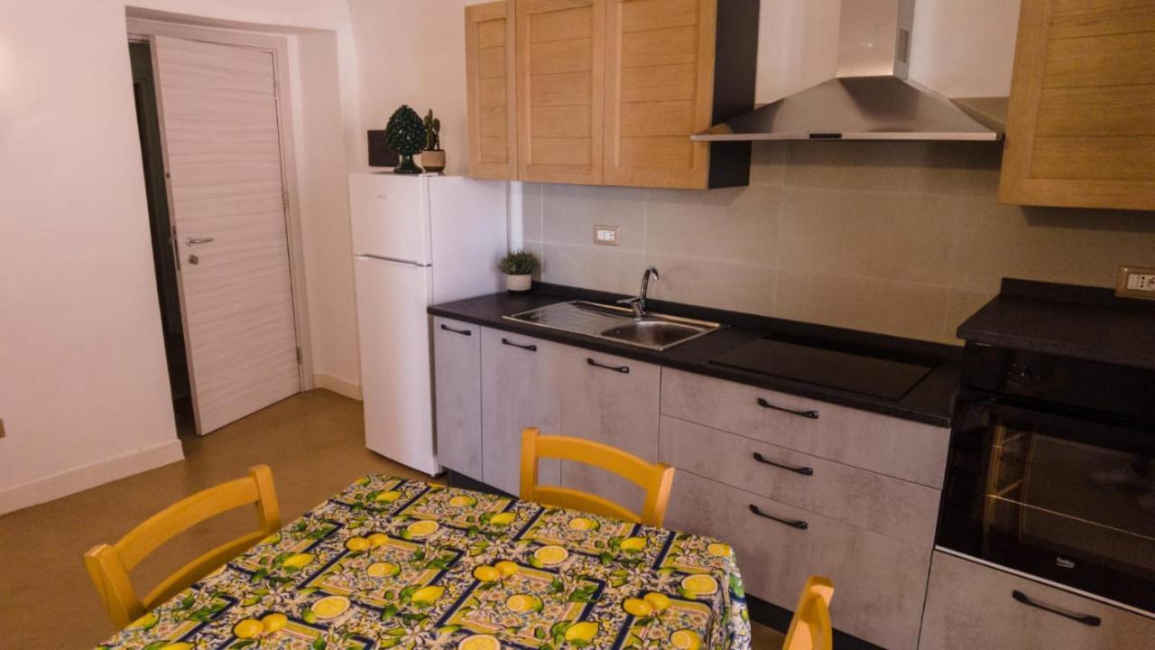 111 Apartments & Rooms باتي المظهر الخارجي الصورة